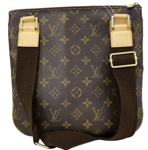 louis vuitton monogram pochette crossbody bag|louis vuitton giant monogram collection.